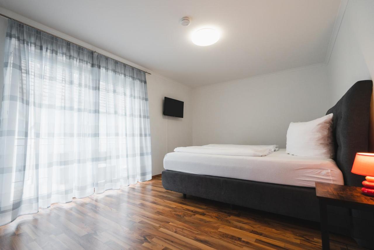 Park Hotel & Gaestehaus Руст Экстерьер фото