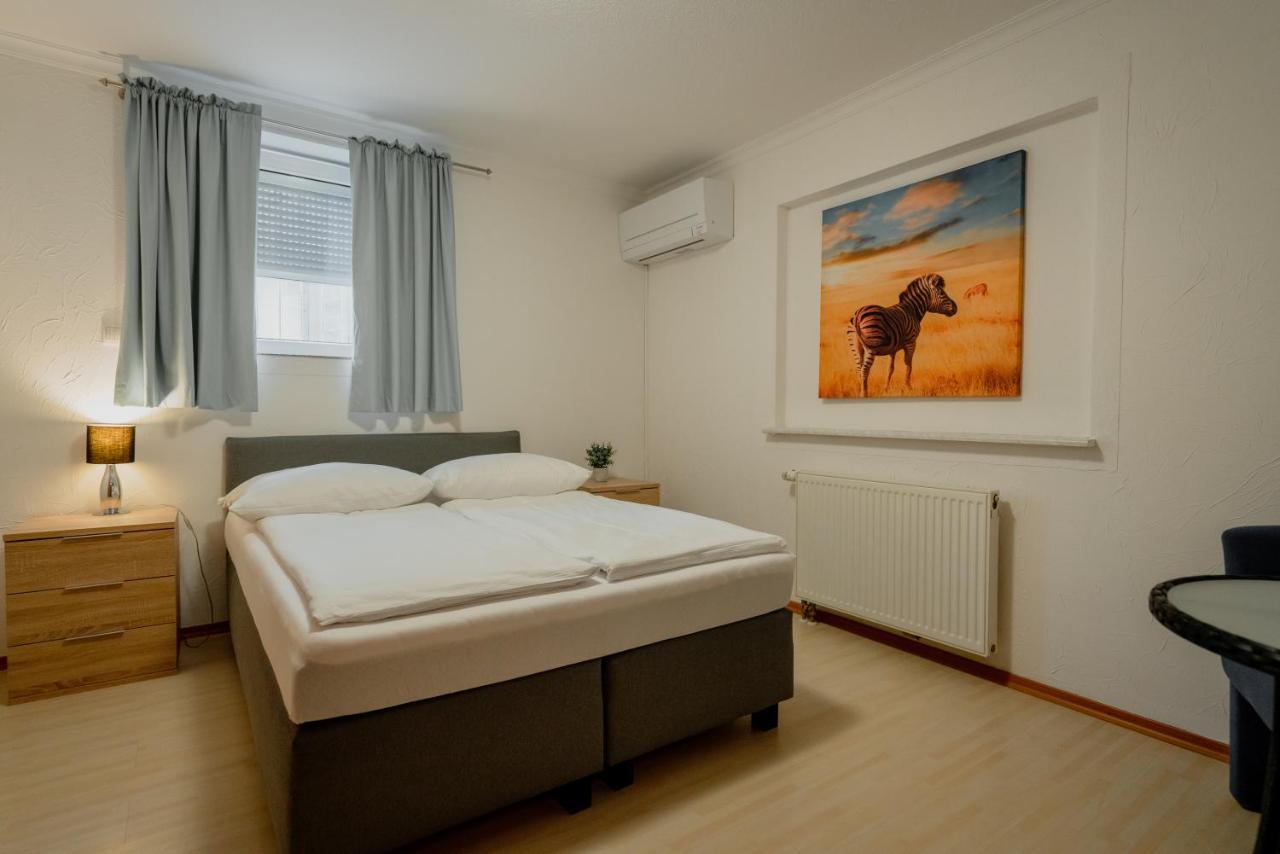 Park Hotel & Gaestehaus Руст Экстерьер фото