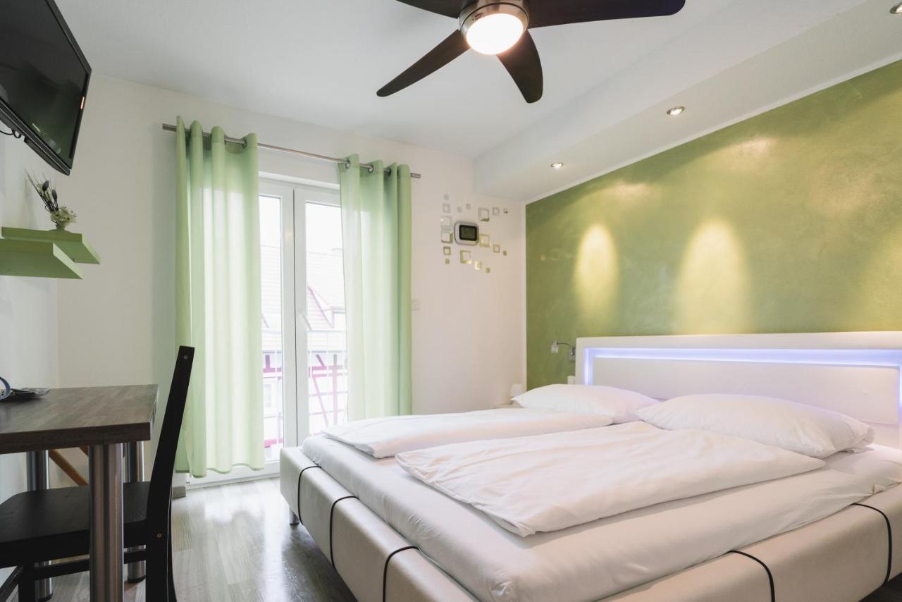 Park Hotel & Gaestehaus Руст Экстерьер фото